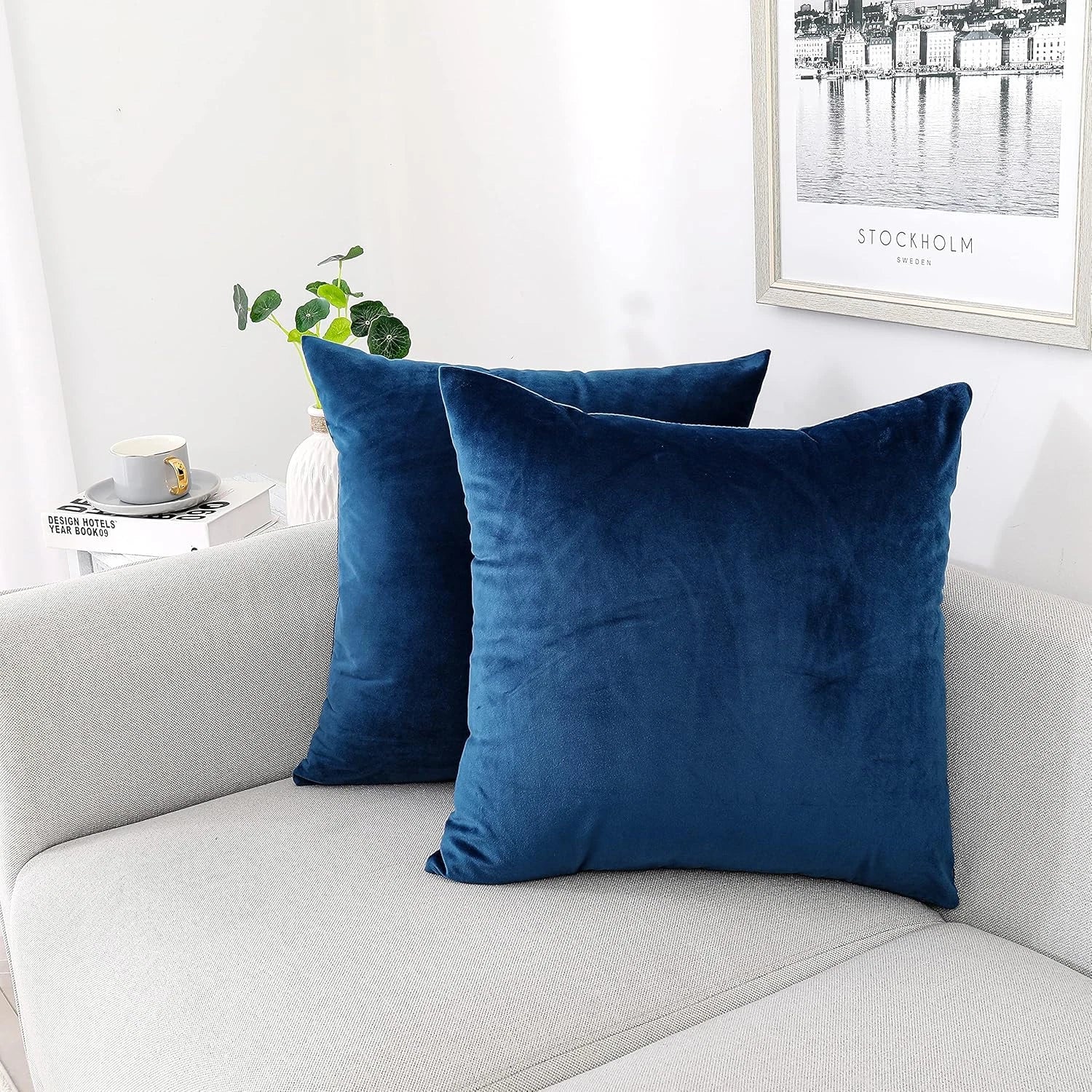 Velvet Throw Pillow Covers Set of 2 for Couch and Outdoor, 18x18 Inch, Blue